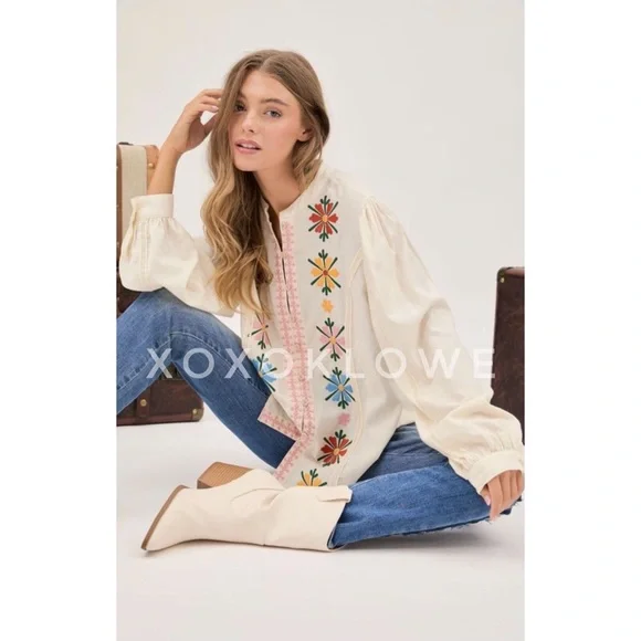 Boho Cream Blouse Flower Embroidery Button Front - Picture 10 of 13